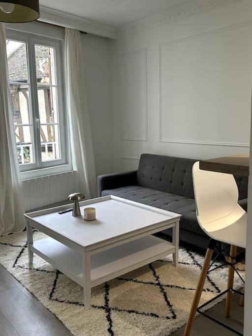 Le Petit Paris Compiegne Compiègne Exterior foto