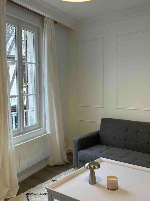 Le Petit Paris Compiegne Compiègne Exterior foto