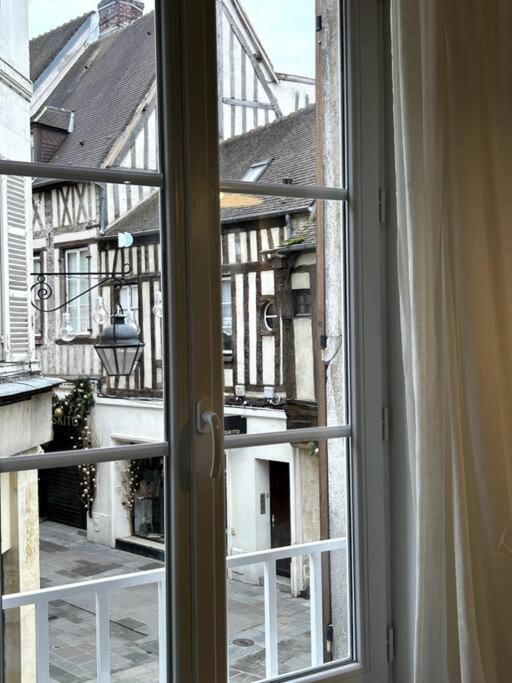Le Petit Paris Compiegne Compiègne Exterior foto